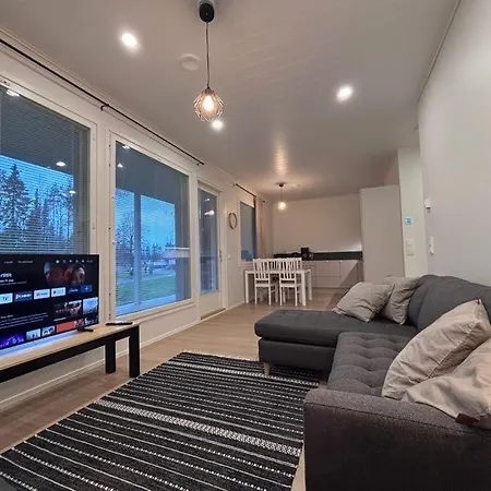 Kotimaailma - New Terraced House With Private Sauna *