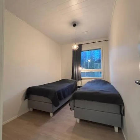 Kotimaailma - New Terraced House With Private Sauna Apartment